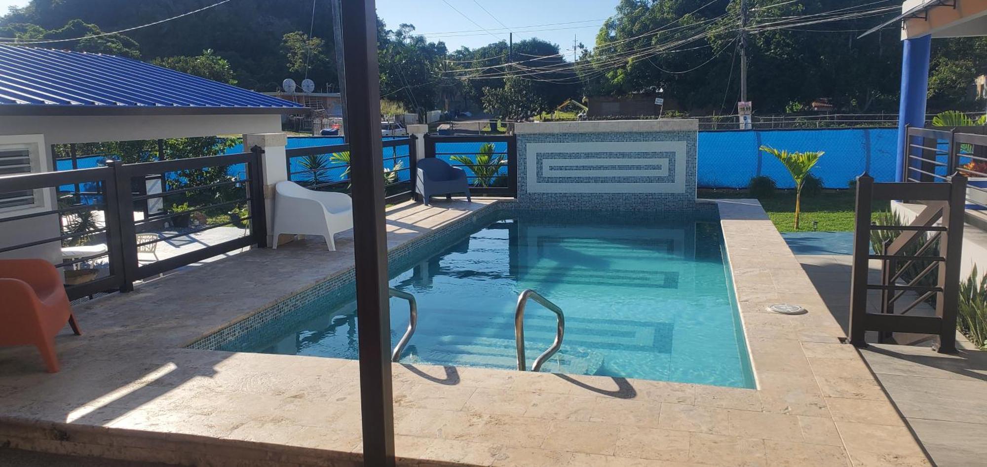 2 Palmas Str Hotel Aguadilla Bagian luar foto